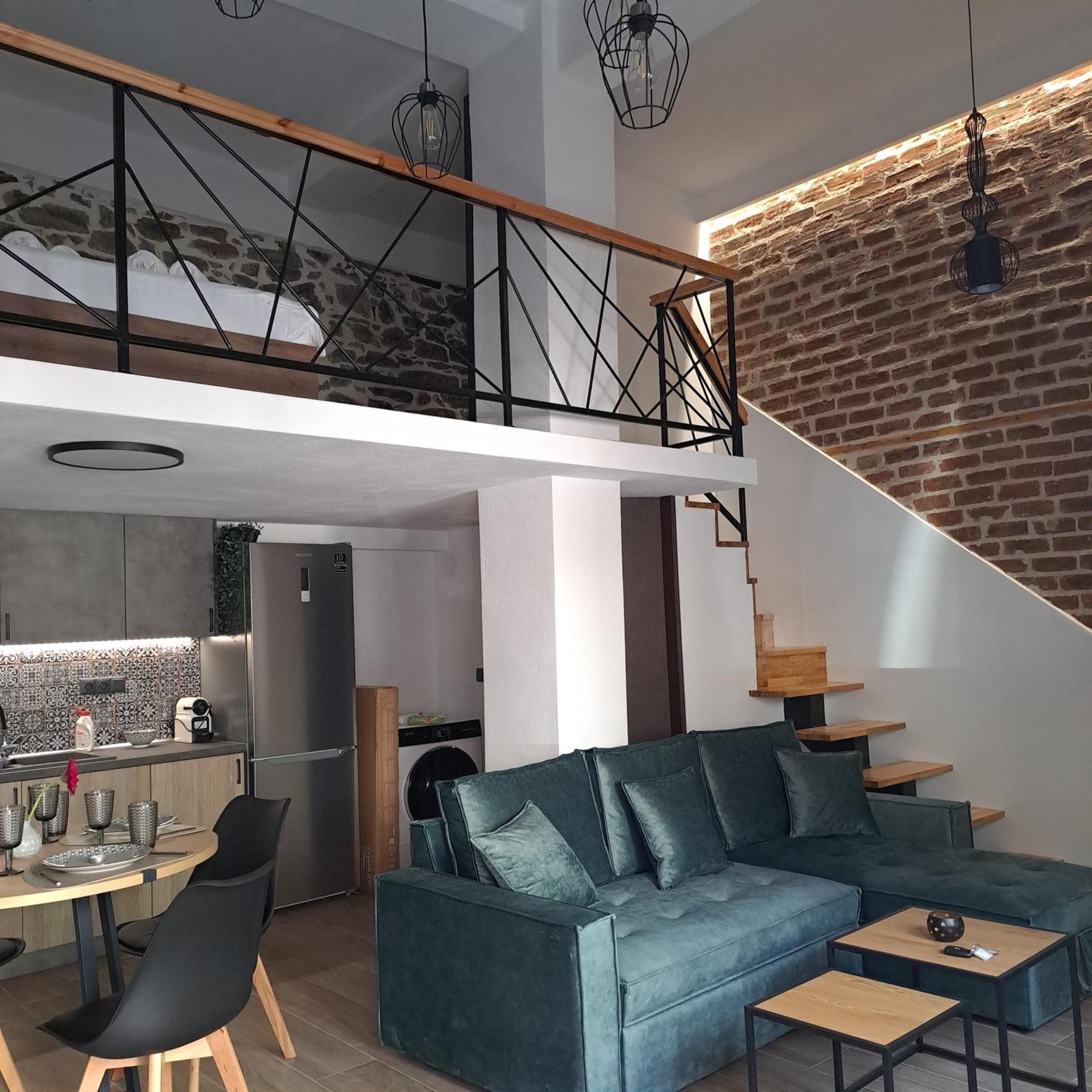 Artemis Apartments Kavala Bagian luar foto